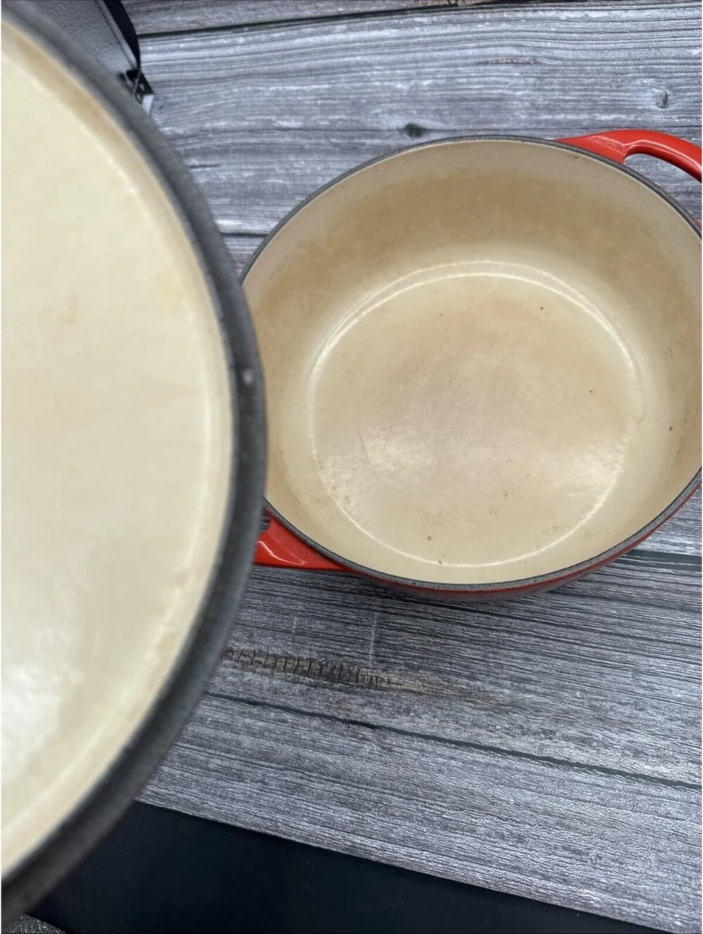 VTG Le Creuset 3.5 qt 22 cm  Dutch Oven Red With Handles